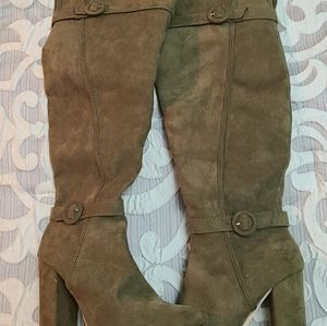 Olive Boots